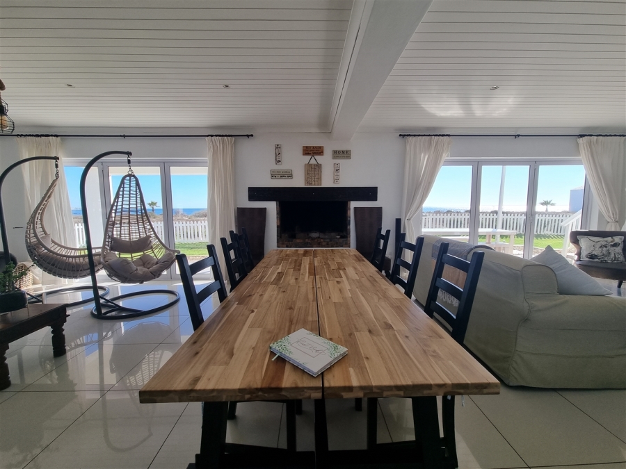 3 Bedroom Property for Sale in Sandy Point Western Cape